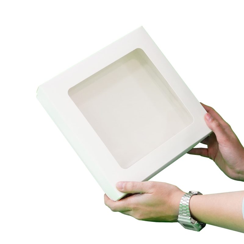 جعبه پنجره دار مربع